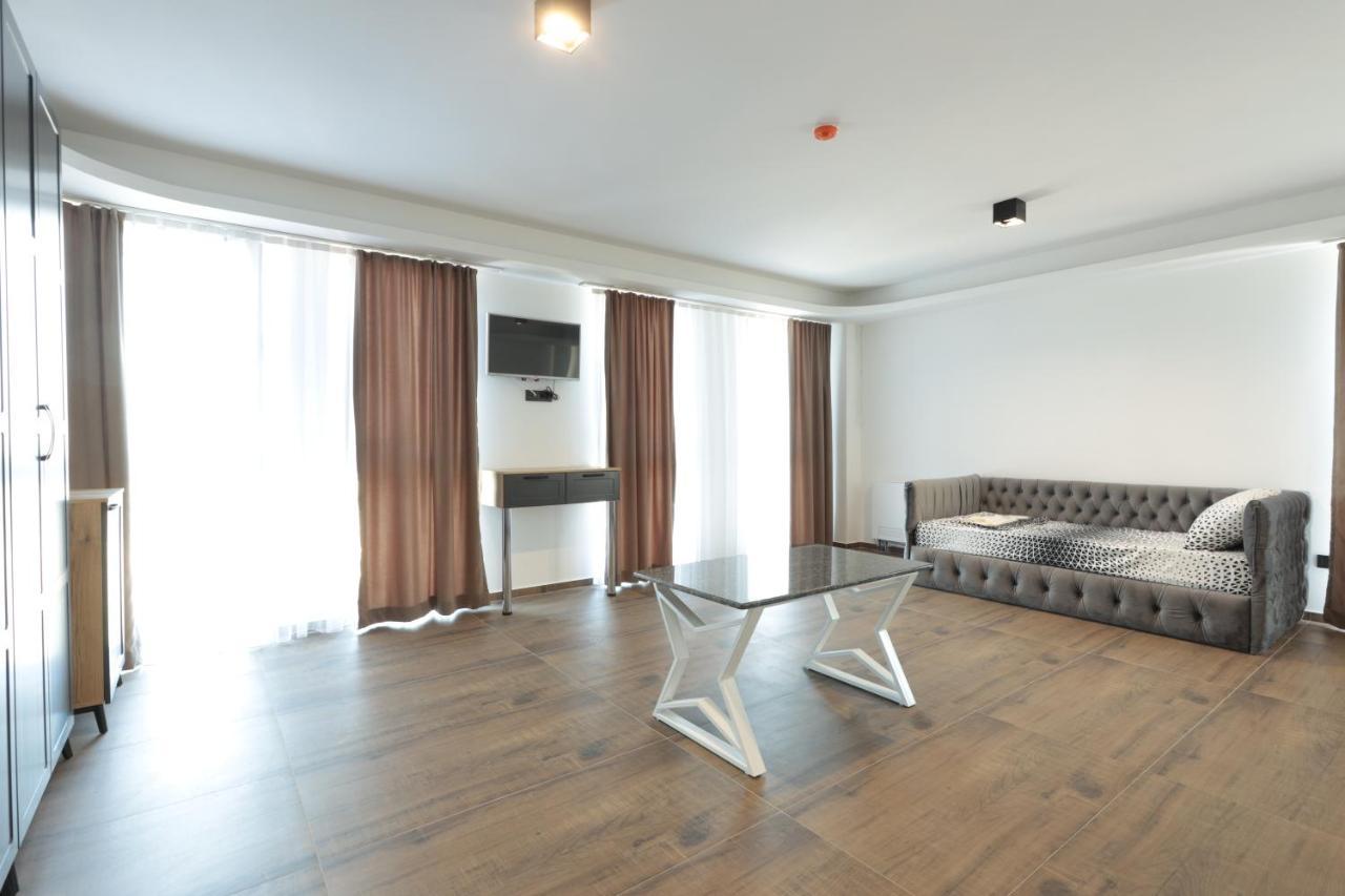 Hotel Ema 泰托沃 外观 照片