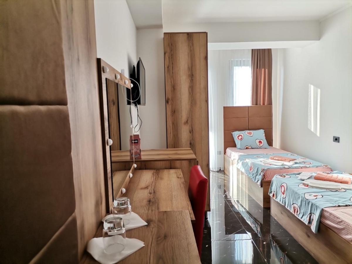 Hotel Ema 泰托沃 外观 照片